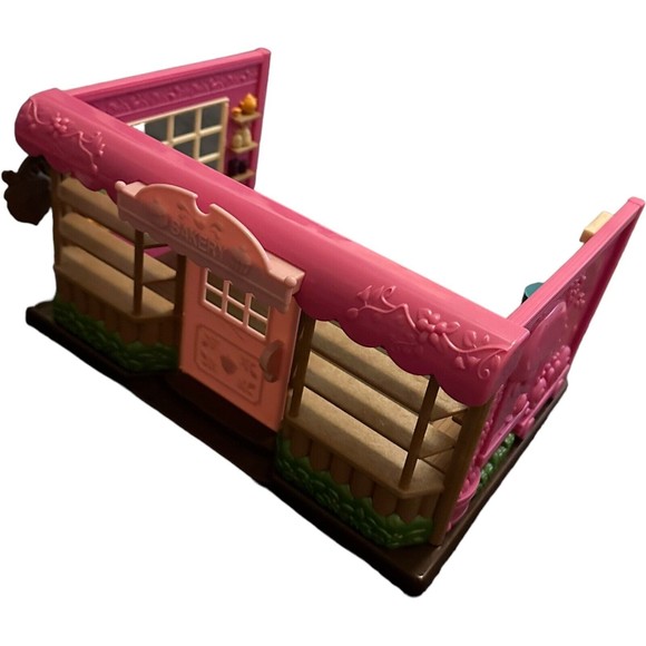 Lil Woodzeez Bataat Bakery Shop Calico Critters Play Set Pink Building Only Toy - Picture 2 of 16